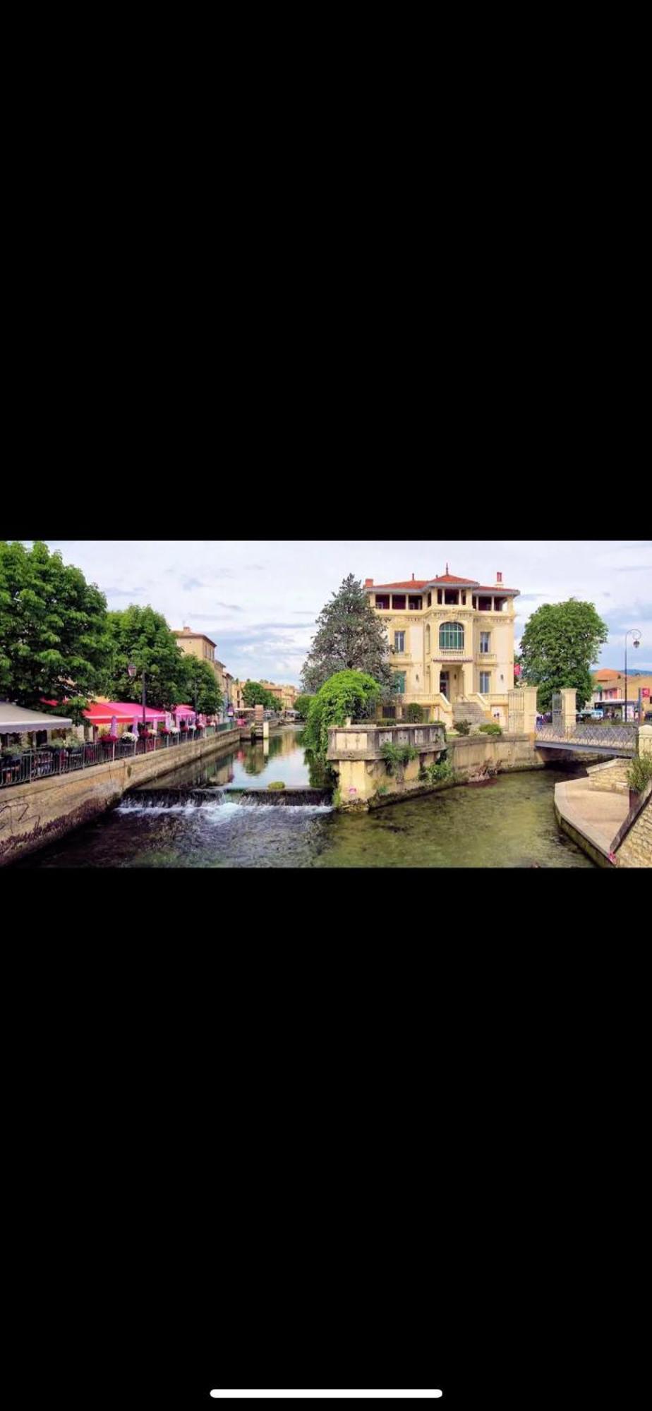 Maison Plain Pied Avec Climatisation Dans Une Residence Privee Avec Piscine Saint-Saturnin-lès-Avignon المظهر الخارجي الصورة