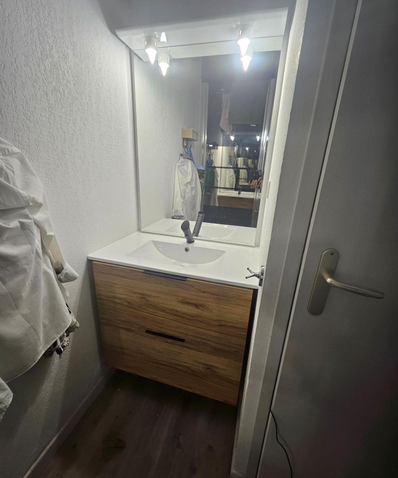 Maison Plain Pied Avec Climatisation Dans Une Residence Privee Avec Piscine Saint-Saturnin-lès-Avignon المظهر الخارجي الصورة